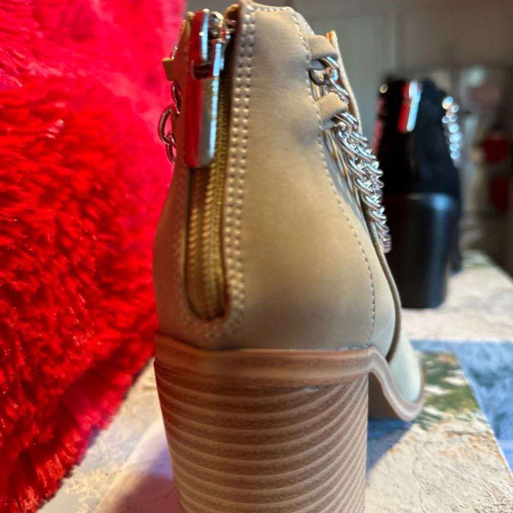 SOLD - Picture 7 of 13